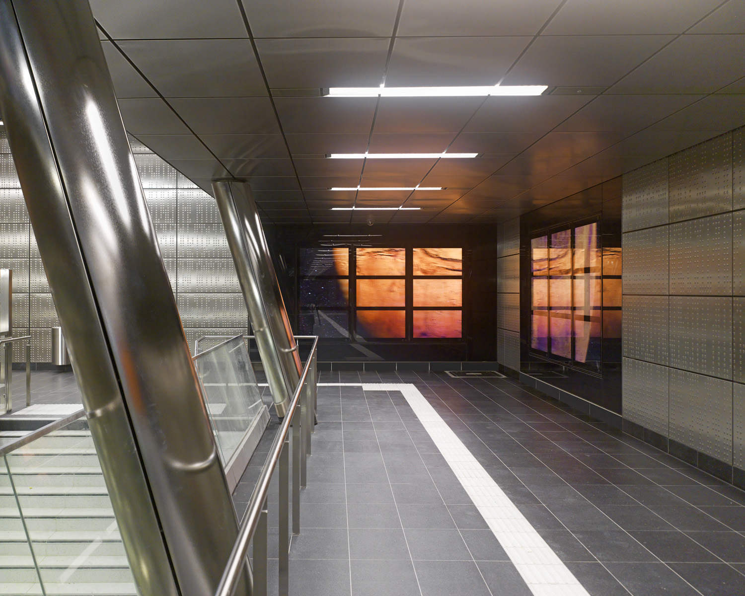 Wehrhahnlinie Duesseldorf, Stations, Benrather Strasse, Thomas Stricker, Rolltreppe